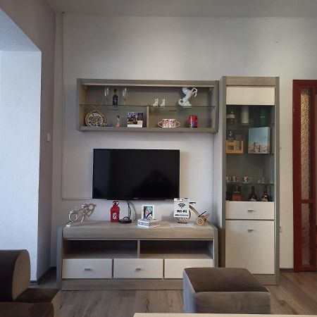 Nemanja Apartment เทรบินเย ภายนอก รูปภาพ