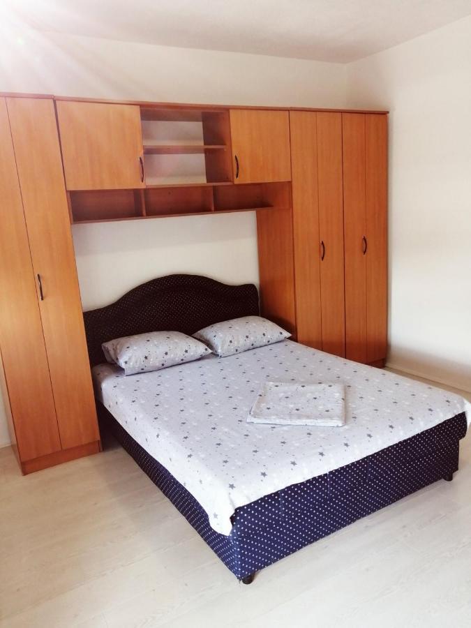 Nemanja Apartment เทรบินเย ภายนอก รูปภาพ